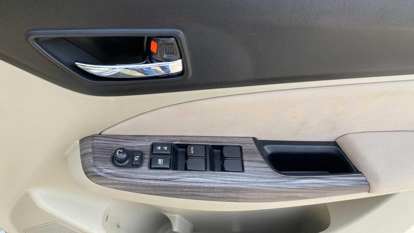 2022 Maruti Dzire ZXI Plus, Petrol, Manual, 14,111 km, Driver Side Door Panels Control