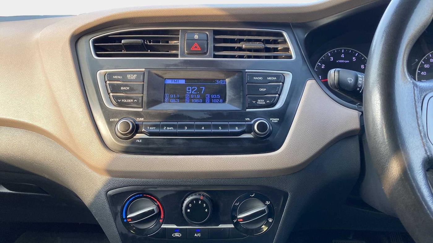 2018 Hyundai Elite i20 MAGNA EXECUTIVE CVT, CNG, Automatic, 47,083 km, Air Conditioner