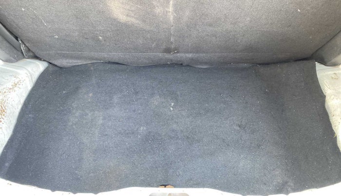 2014 Hyundai Eon ERA +, Petrol, Manual, 95,421 km, Boot Inside