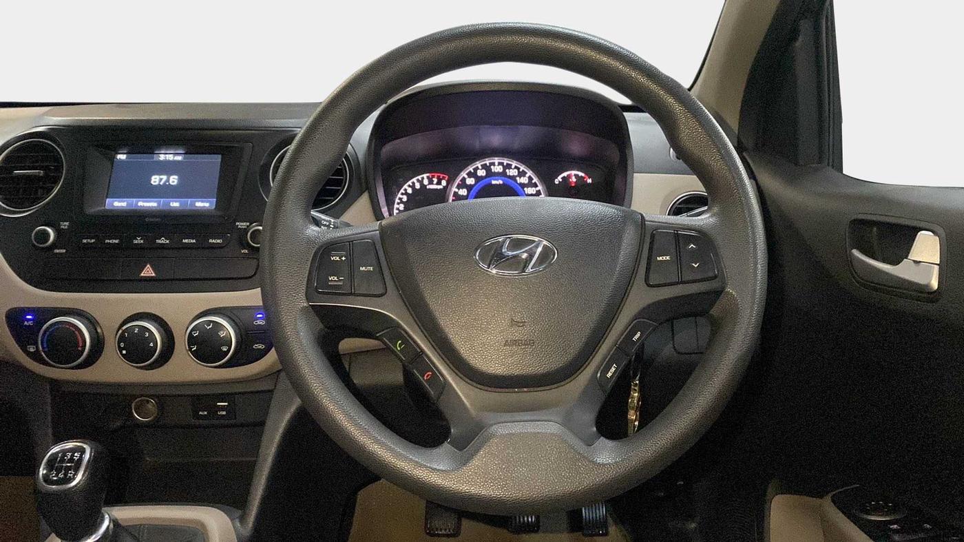 2017 Hyundai Grand i10 SPORTZ 1.2 KAPPA VTVT, Petrol, Manual, 46,273 km, Steering Wheel Close Up