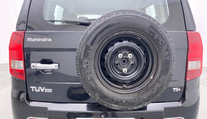 2016 Mahindra TUV300 T6 PLUS, Diesel, Manual, 76,557 km, Spare Tyre