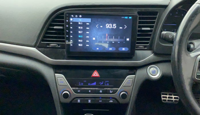 2016 Hyundai New Elantra 2.0 SX(O) AT PETROL, Petrol, Automatic, 1,21,498 km, Air Conditioner