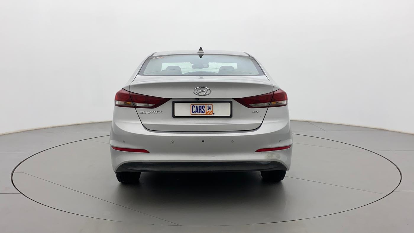 2016 Hyundai New Elantra 2.0 SX(O) AT PETROL, Petrol, Automatic, 1,21,498 km, Back/Rear