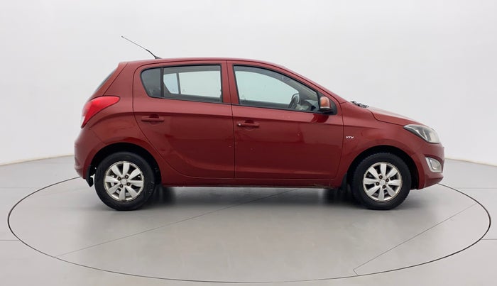 2013 Hyundai i20 SPORTZ 1.2, Petrol, Manual, 96,184 km, Right Side View