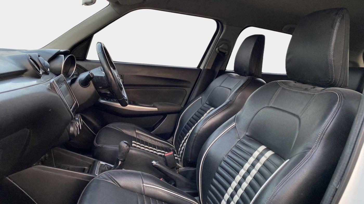 2018 Maruti Swift ZXI PLUS, Petrol, Manual, 86,973 km, Right Side Front Door Cabin