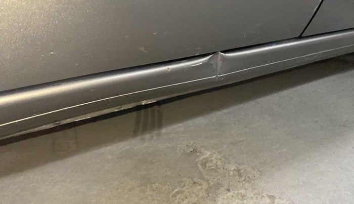 2021 Datsun Redi Go T(O) 1.0 AMT, Petrol, Automatic, 15,220 km, Right running board - Slightly dented