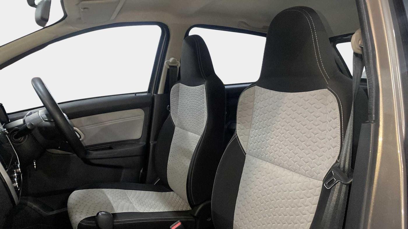 2021 Datsun Redi Go T(O) 1.0 AMT, Petrol, Automatic, 15,220 km, Right Side Front Door Cabin