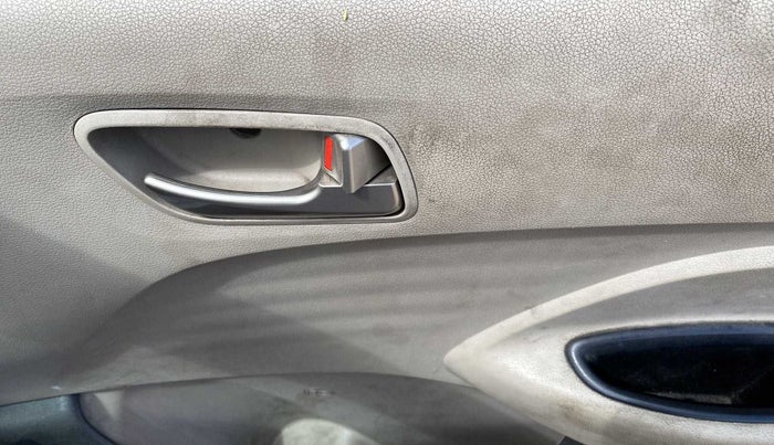 2018 Hyundai NEW SANTRO SPORTZ MT, Petrol, Manual, 82,069 km, Driver Side Door Panels Control