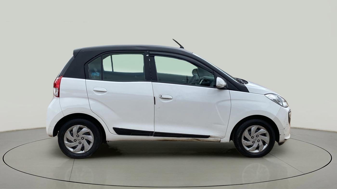 2018 Hyundai NEW SANTRO SPORTZ MT, Petrol, Manual, 82,069 km, Right Side View