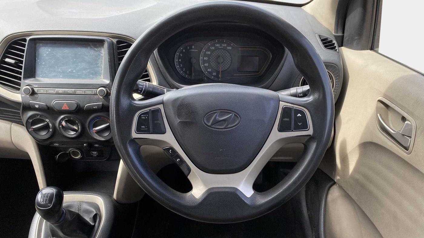 2018 Hyundai NEW SANTRO SPORTZ MT, Petrol, Manual, 82,069 km, Steering Wheel Close Up
