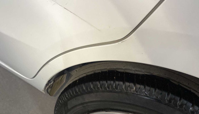 2020 Maruti Ertiga VXI CNG, CNG, Manual, 96,868 km, Left quarter panel - Minor scratches