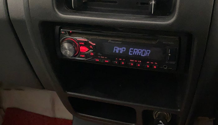 2015 Maruti OMNI E 8 STR, Petrol, Manual, 17,665 km, Infotainment system - Music system not functional
