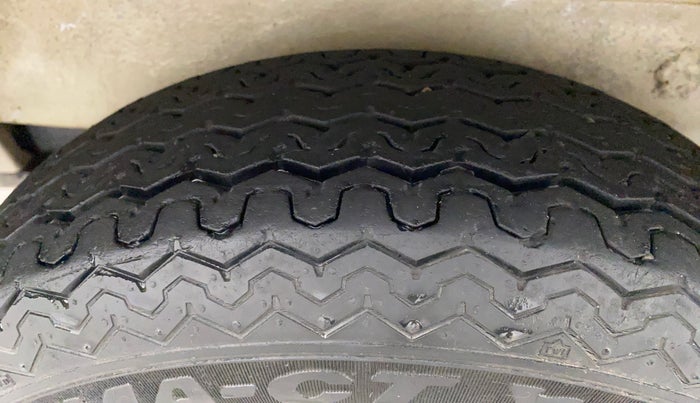 2015 Maruti OMNI E 8 STR, Petrol, Manual, 17,665 km, Right Rear Tyre Tread