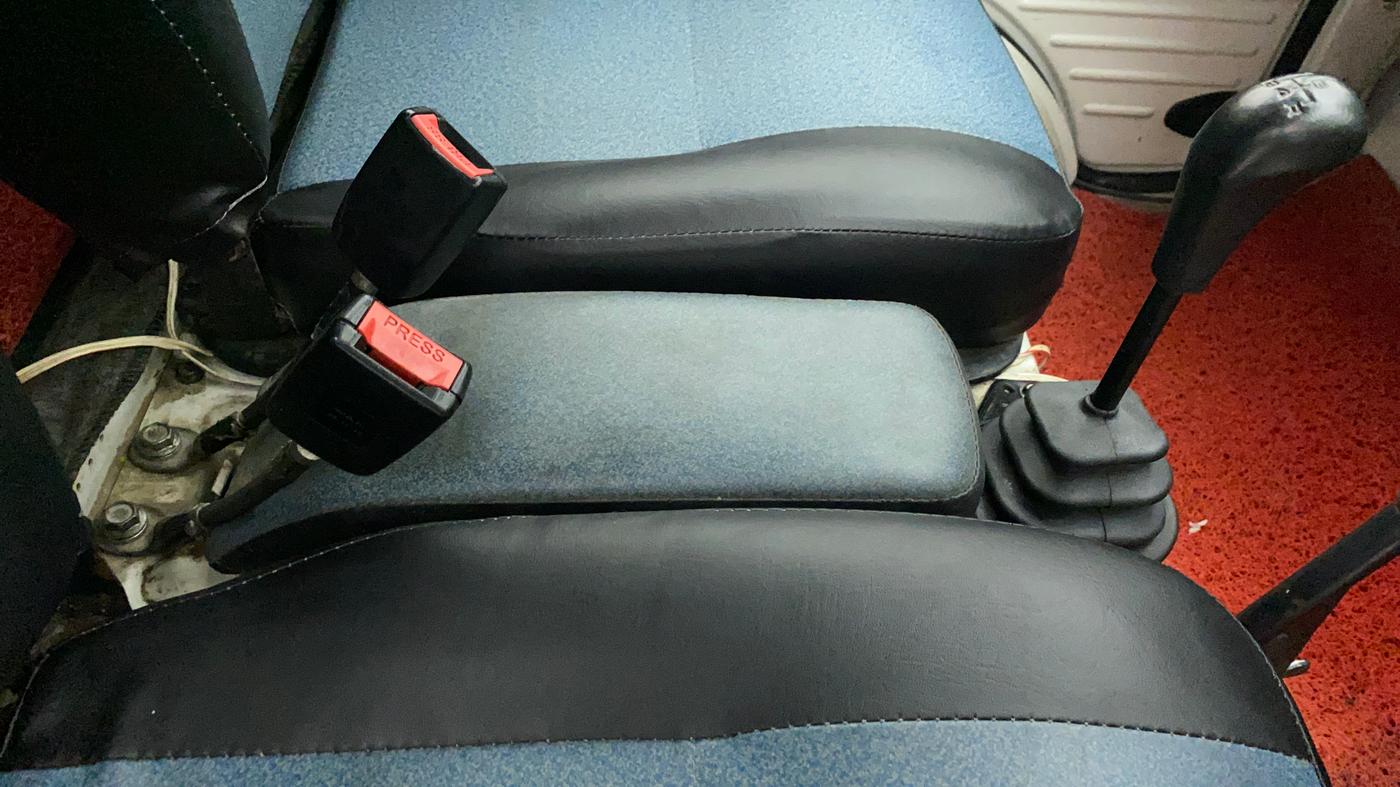 2015 Maruti OMNI E 8 STR, Petrol, Manual, 17,665 km, Gear Lever