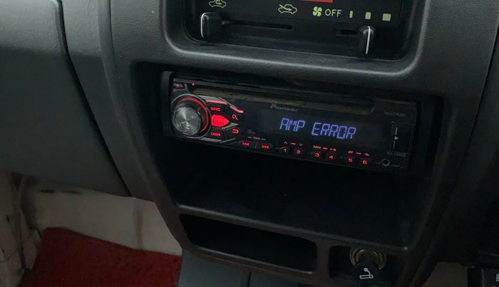 2015 Maruti OMNI E 8 STR, Petrol, Manual, 17,665 km, Infotainment system - AM/FM Radio - Not Working