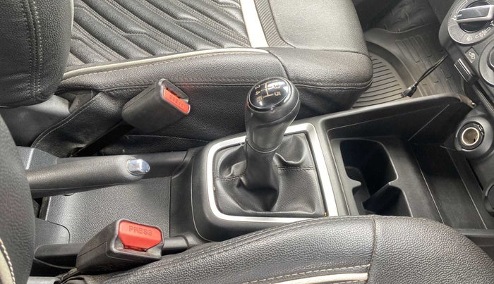 2018 Maruti Swift VXI, Petrol, Manual, 45,335 km, Gear Lever