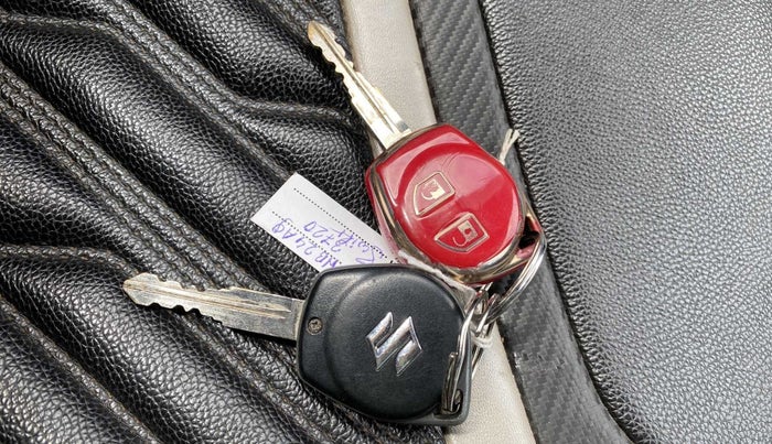2018 Maruti Swift VXI, Petrol, Manual, 45,335 km, Key Close Up