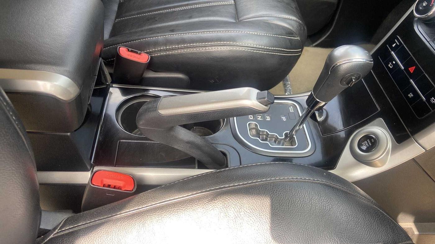 2018 Mahindra XUV500 W7 AT, Diesel, Automatic, 14,492 km, Gear Lever