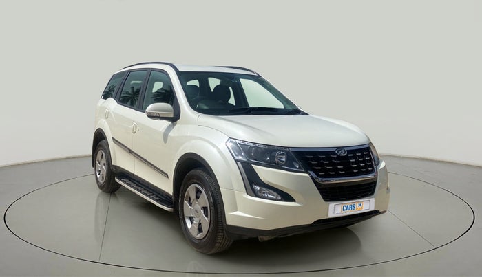 2018 Mahindra XUV500 W7 AT, Diesel, Automatic, 14,492 km, Right Front Diagonal