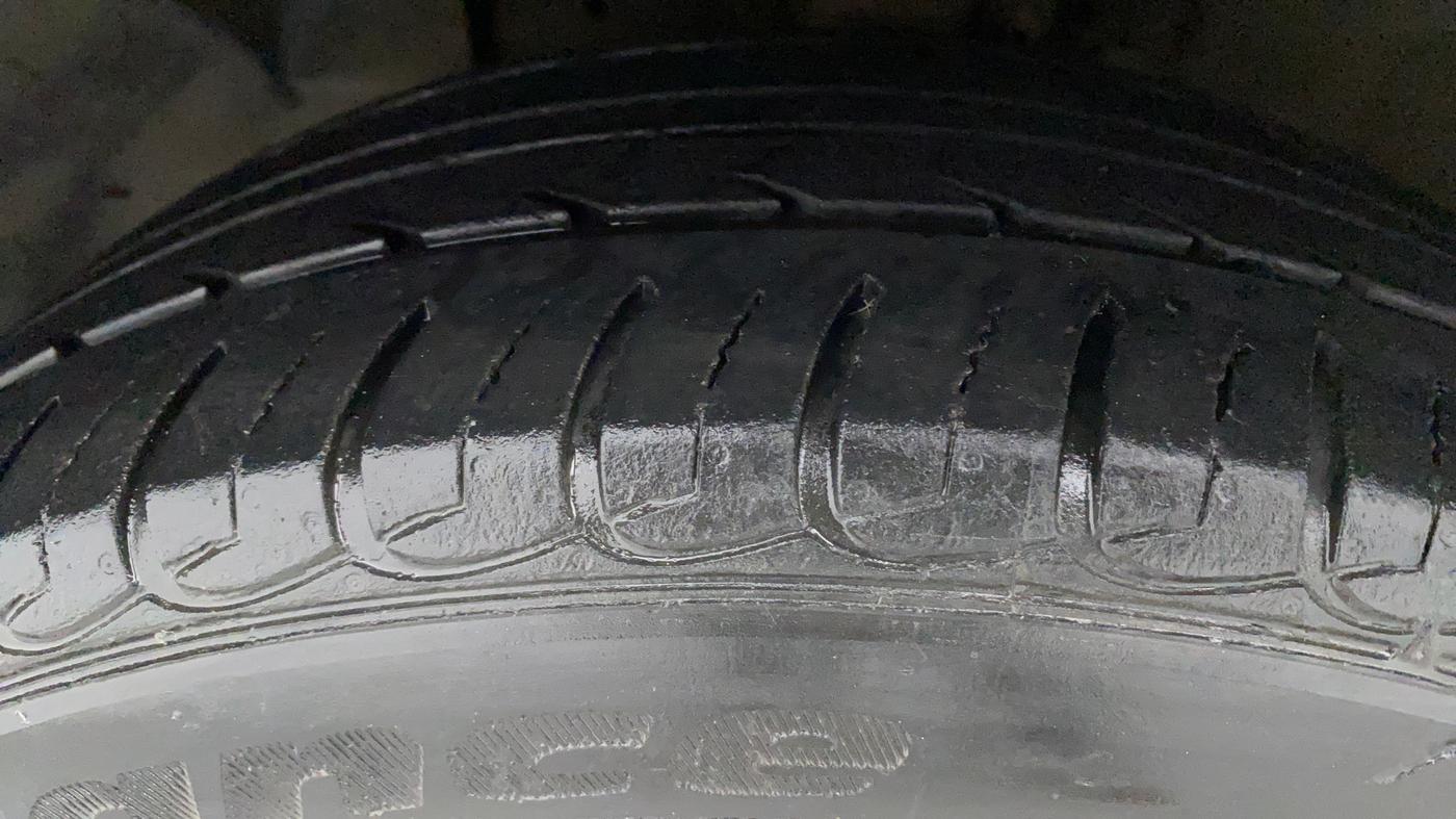 2019 Ford Ecosport TITANIUM + 1.5L DIESEL, Diesel, Manual, 49,091 km, Left Front Tyre Tread