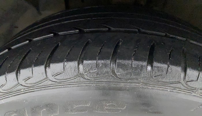 2019 Ford Ecosport TITANIUM + 1.5L DIESEL, Diesel, Manual, 49,091 km, Left Front Tyre Tread