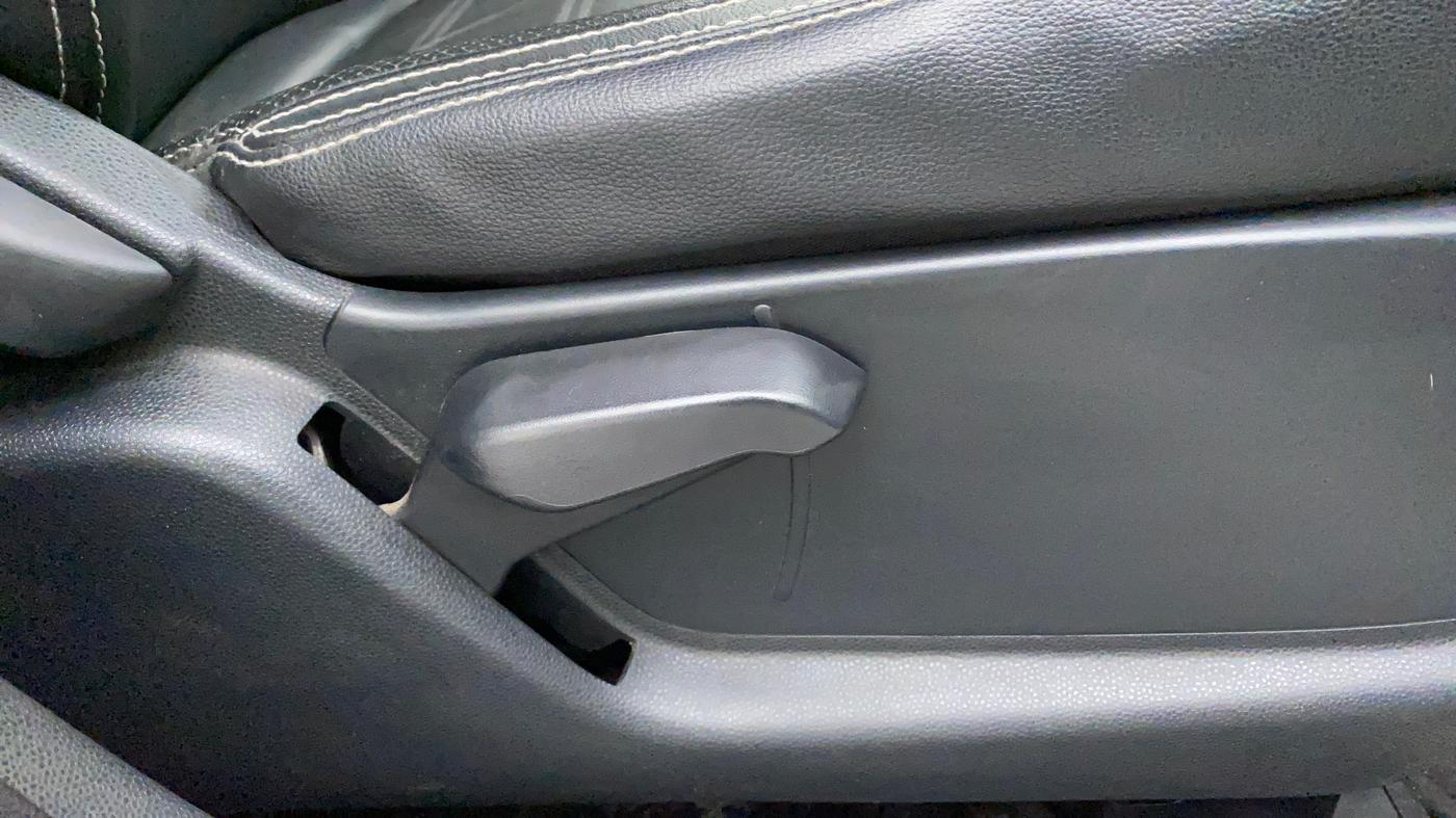 2019 Ford Ecosport TITANIUM + 1.5L DIESEL, Diesel, Manual, 49,091 km, Driver Side Adjustment Panel