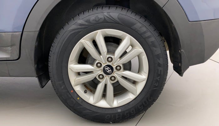 2016 Hyundai Creta SX PLUS 1.6 PETROL, Petrol, Manual, 75,458 km, Left Rear Wheel