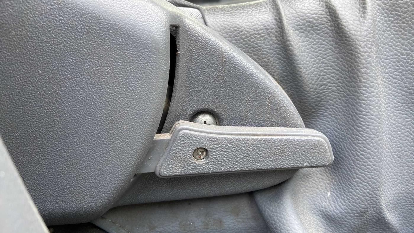 2012 Maruti Alto 800 LXI, Petrol, Manual, 28,943 km, Driver Side Adjustment Panel