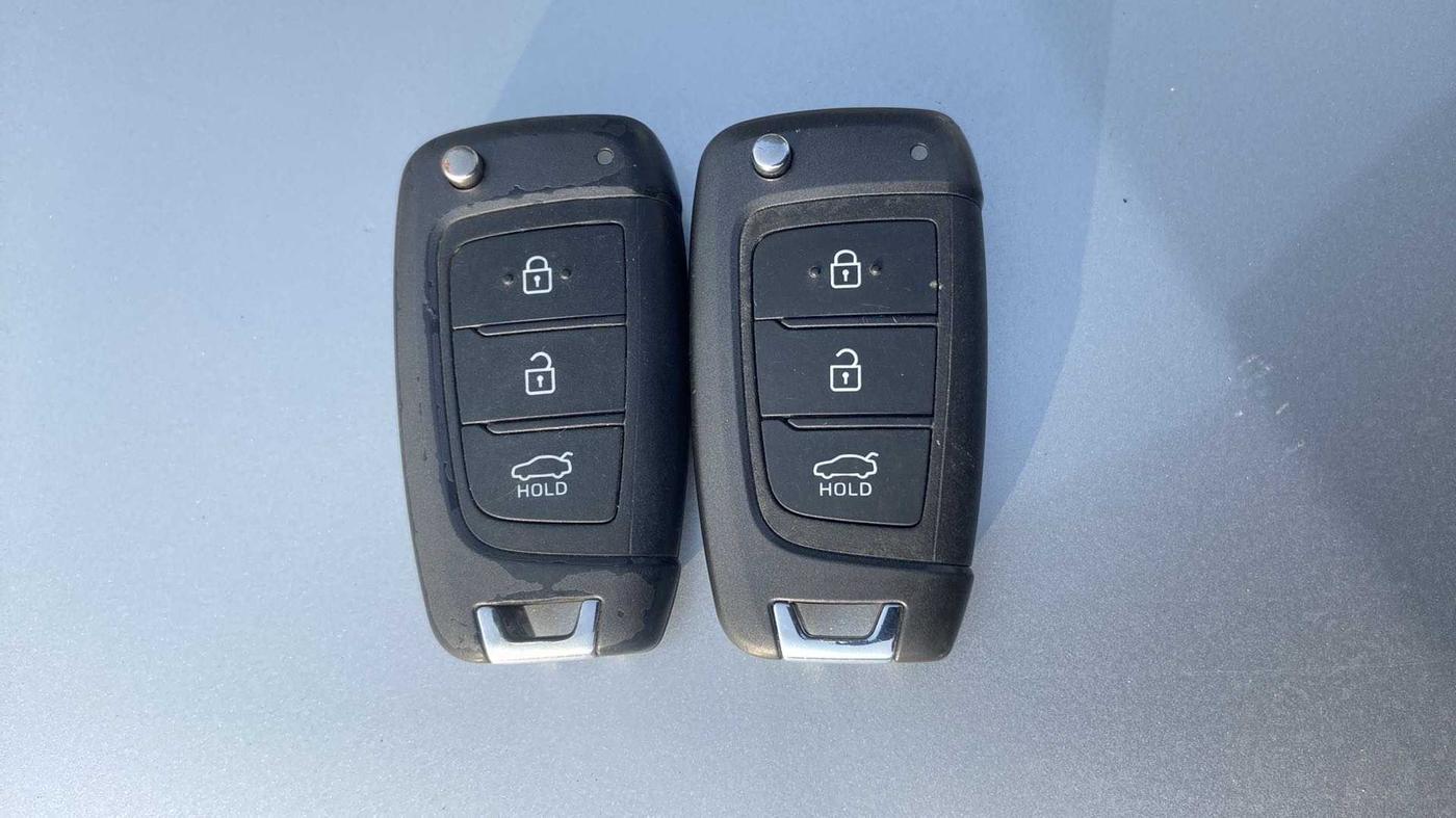 2018 Hyundai Verna 1.6 CRDI SX + AT, Diesel, Automatic, 99,492 km, Key Close Up