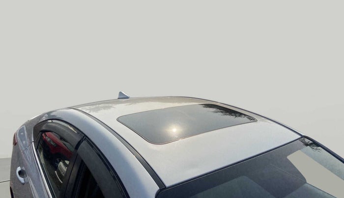 2018 Hyundai Verna 1.6 CRDI SX + AT, Diesel, Automatic, 99,492 km, Roof