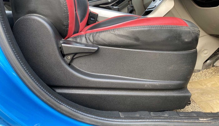 2017 Tata NEXON XM PETROL, Petrol, Manual, 46,781 km, Driver Side Adjustment Panel