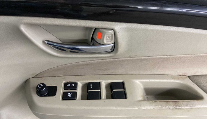 2017 Maruti Ciaz DELTA 1.4 MT PETROL, Petrol, Manual, 54,531 km, Driver Side Door Panels Control