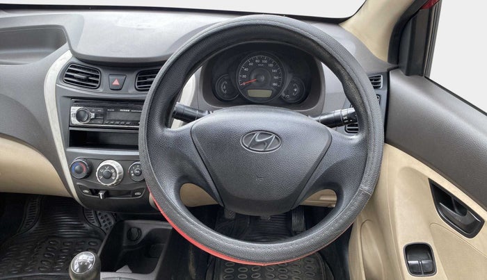 2016 Hyundai Eon ERA +, Petrol, Manual, 19,743 km, Steering Wheel Close Up