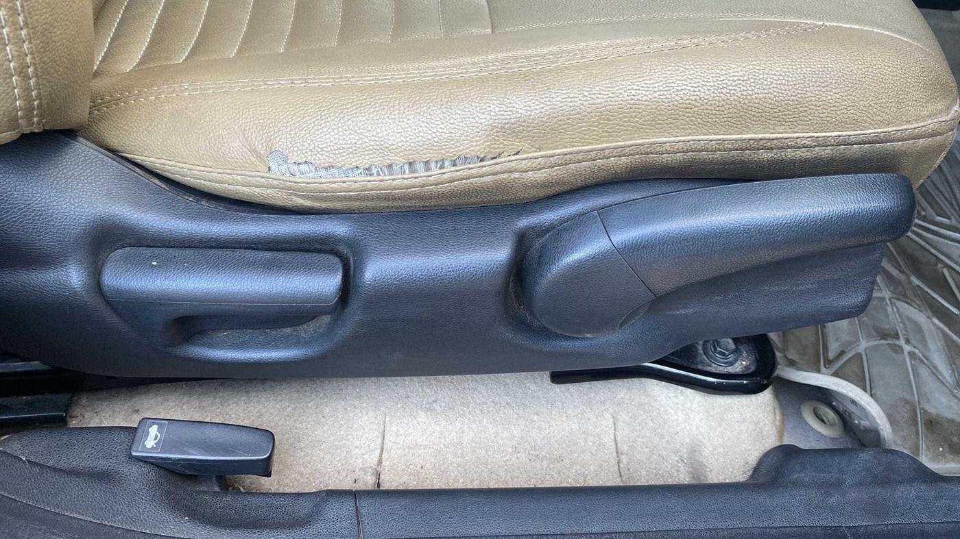 2018 Honda City 1.5L I-VTEC V MT, Petrol, Manual, 47,505 km, Driver Side Adjustment Panel