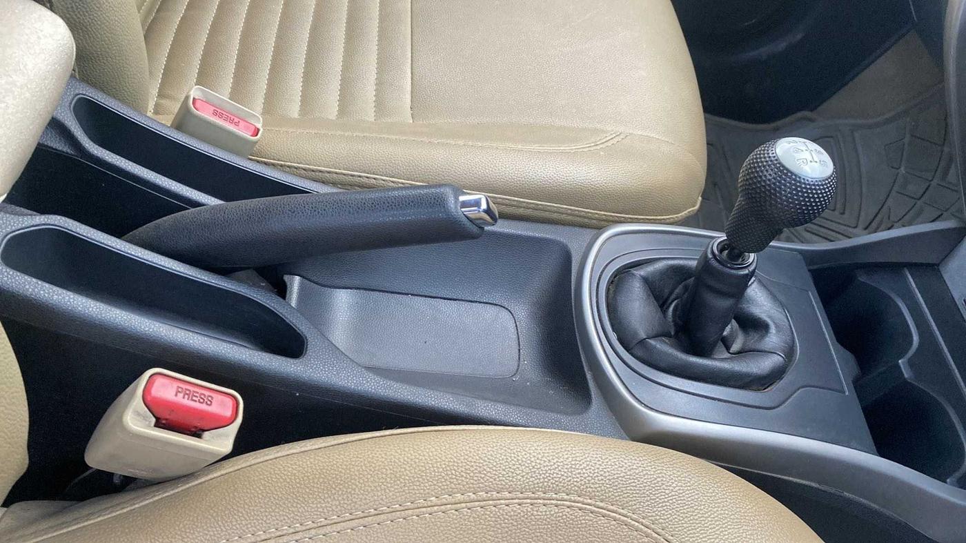 2018 Honda City 1.5L I-VTEC V MT, Petrol, Manual, 47,505 km, Gear Lever