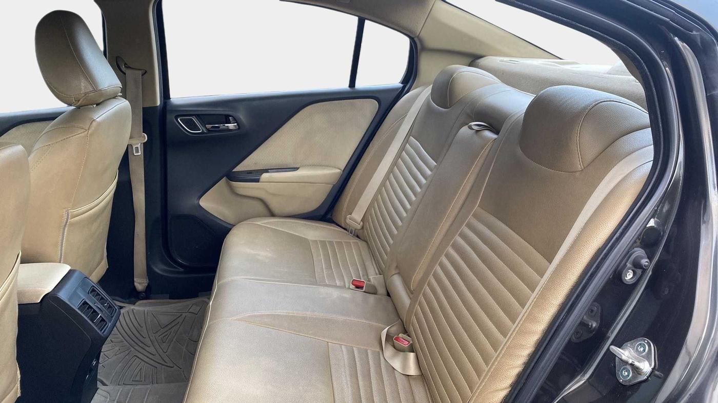 2018 Honda City 1.5L I-VTEC V MT, Petrol, Manual, 47,505 km, Right Side Rear Door Cabin