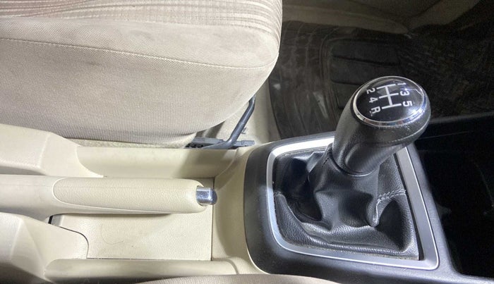 2017 Maruti Dzire VXI, Petrol, Manual, 49,882 km, Gear Lever