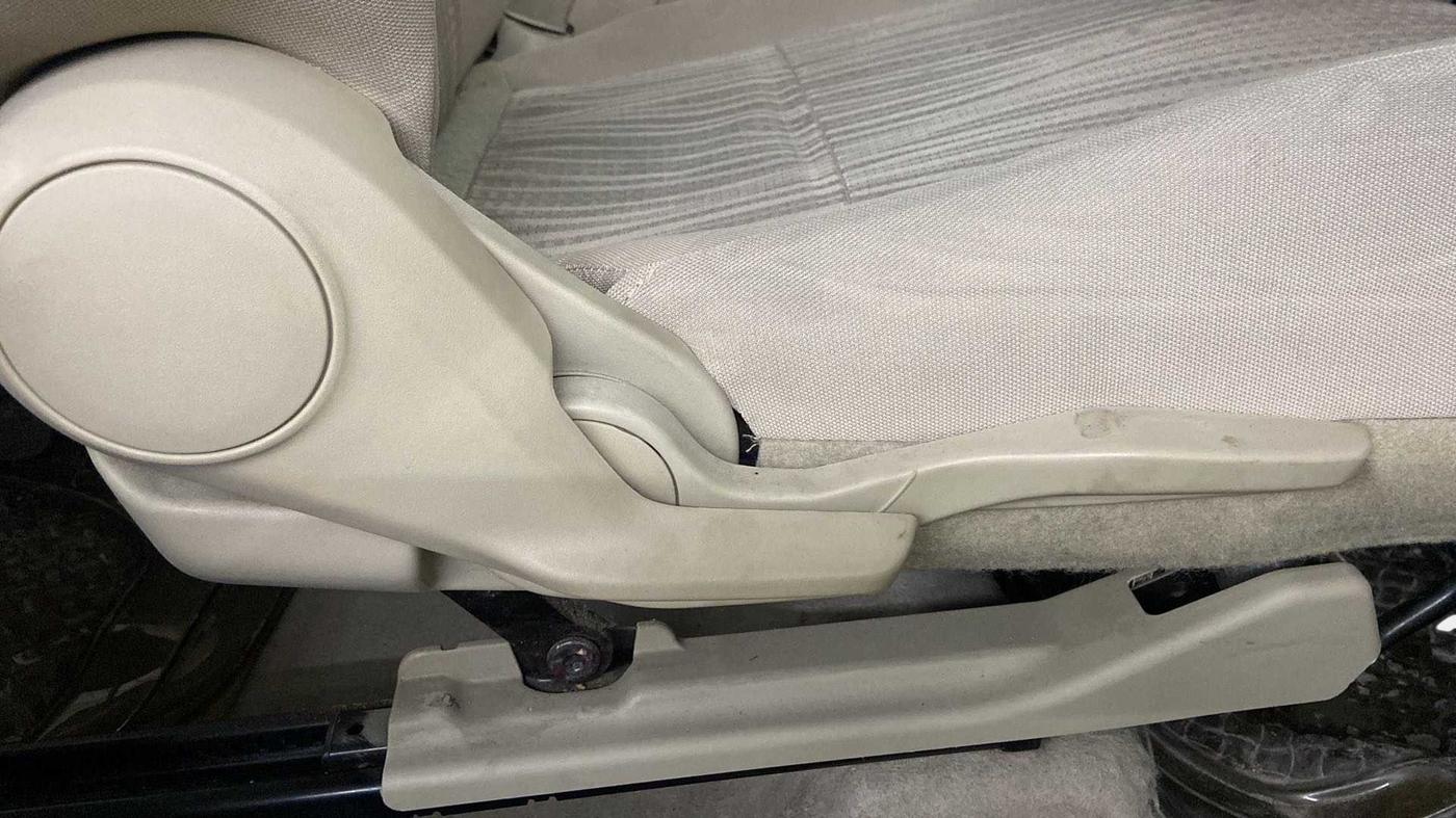 2017 Maruti Dzire VXI, Petrol, Manual, 49,882 km, Driver Side Adjustment Panel