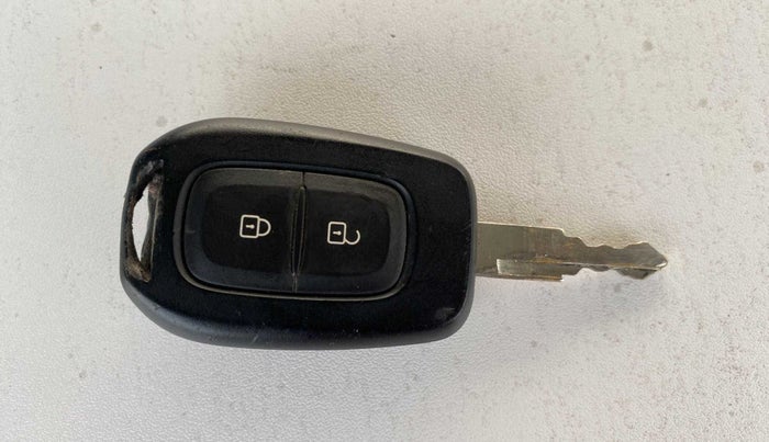 2020 Renault Kwid RXT 1.0 AMT (O), Petrol, Automatic, 21,916 km, Key Close Up
