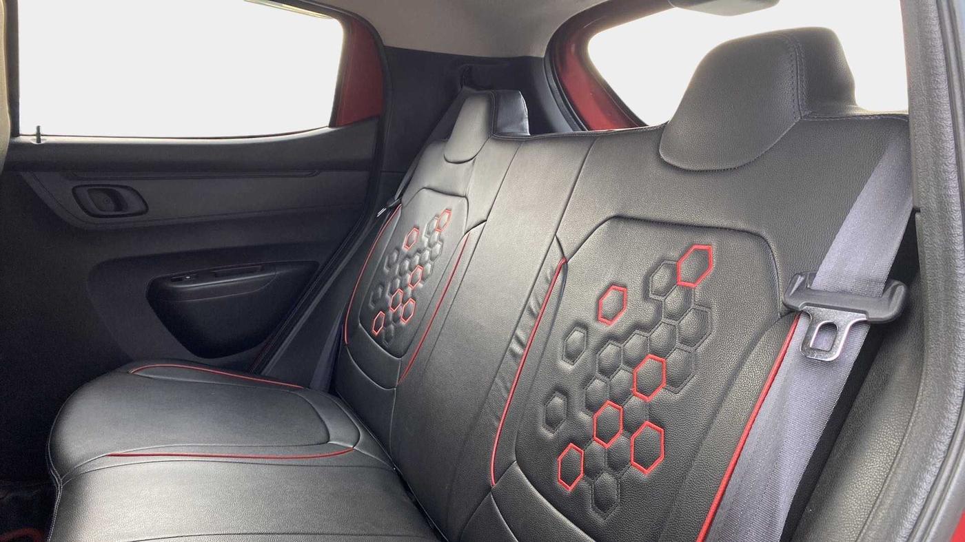 2020 Renault Kwid RXT 1.0 AMT (O), Petrol, Automatic, 21,916 km, Right Side Rear Door Cabin