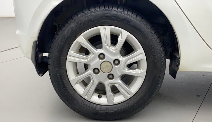 2017 Tata Tiago XZA PETROL, Petrol, Automatic, 19,959 km, Right Rear Wheel