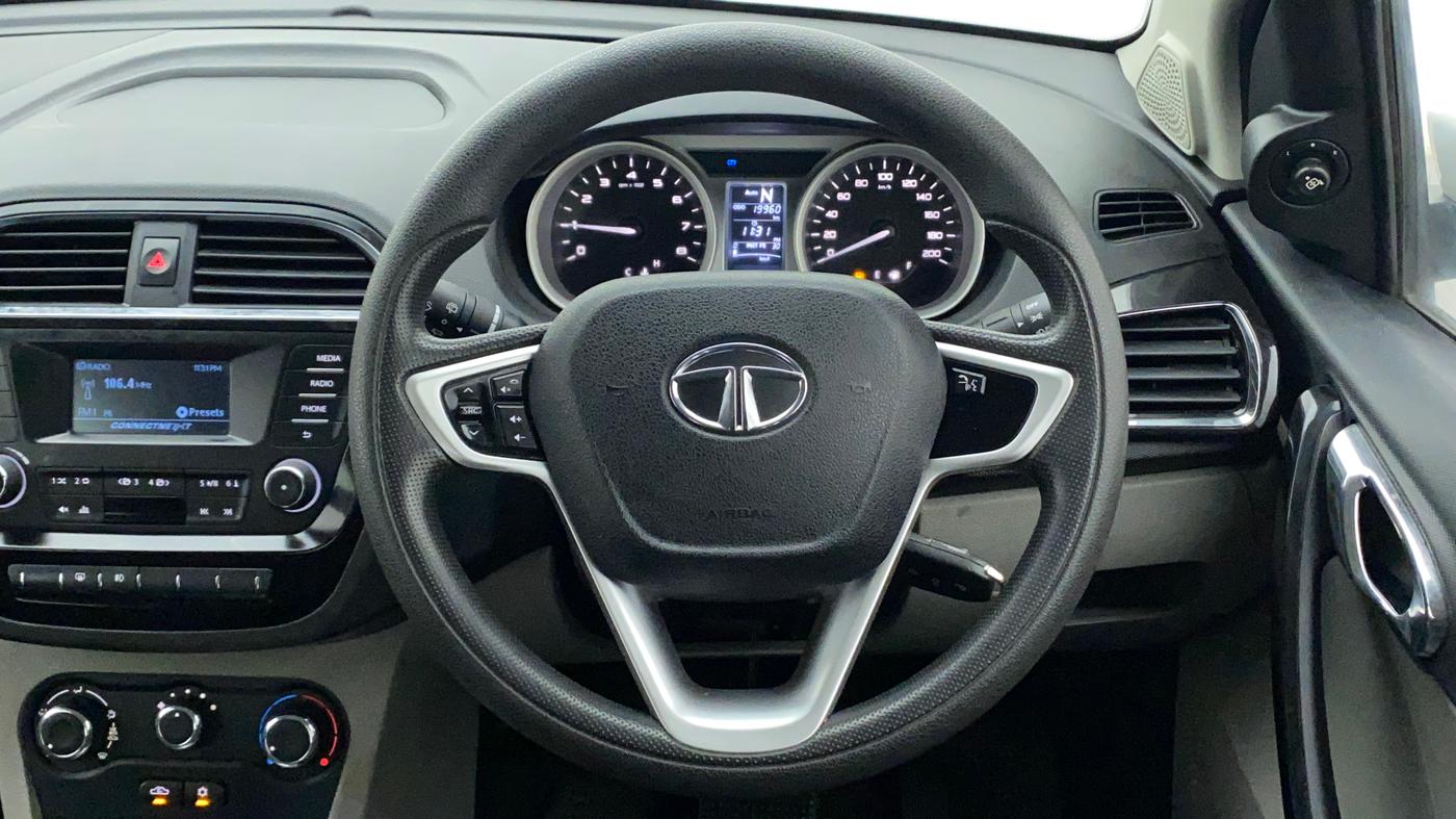 2017 Tata Tiago XZA PETROL, Petrol, Automatic, 19,959 km, Steering Wheel Close Up