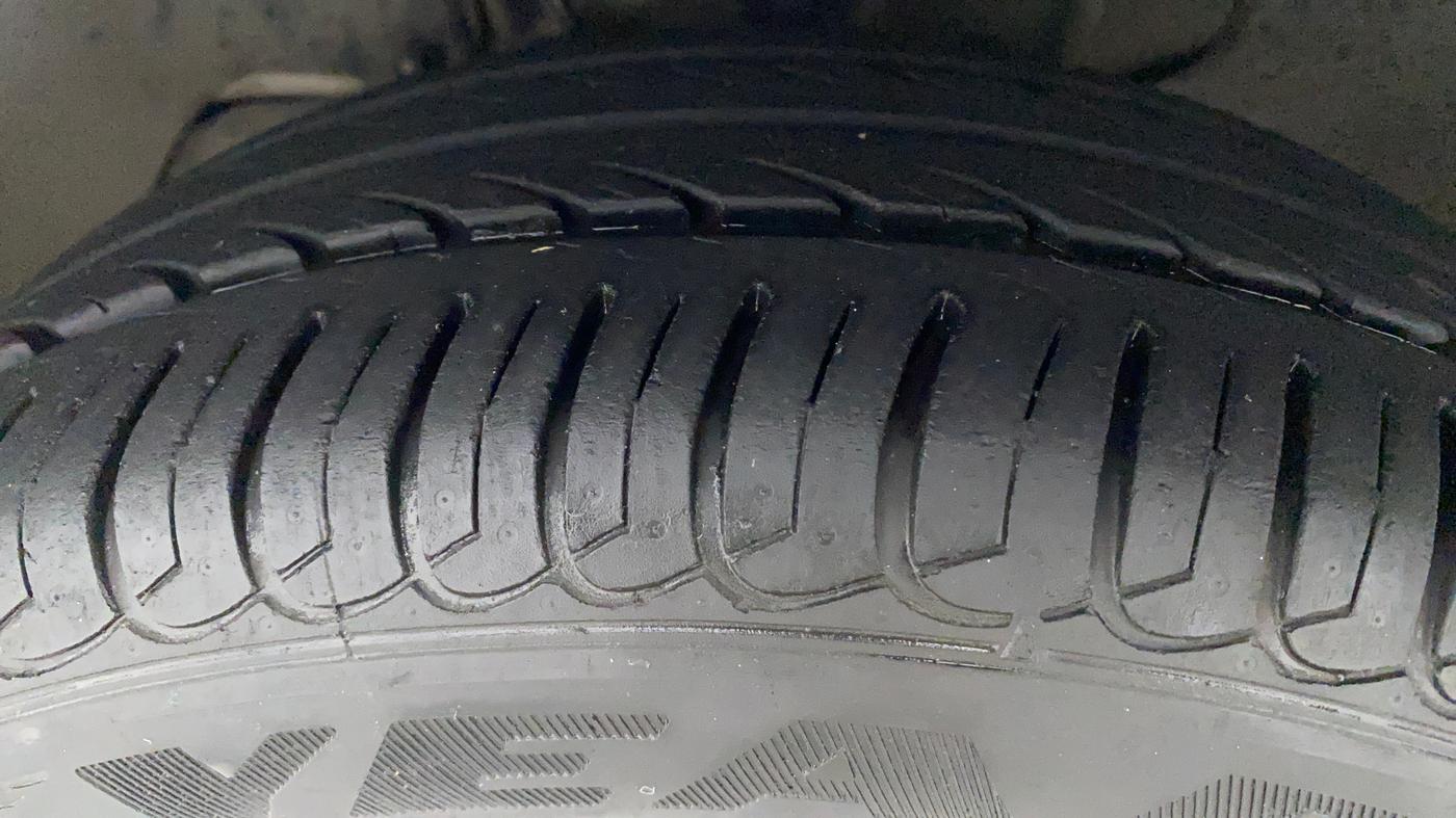 2017 Tata Tiago XZA PETROL, Petrol, Automatic, 19,959 km, Left Front Tyre Tread