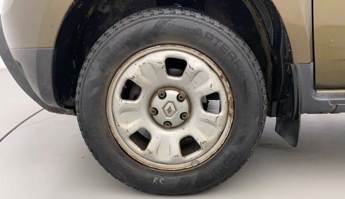 2014 Renault Duster 85 PS RXE DIESEL ADVENTURE, Diesel, Manual, 1,13,683 km, Left Front Wheel