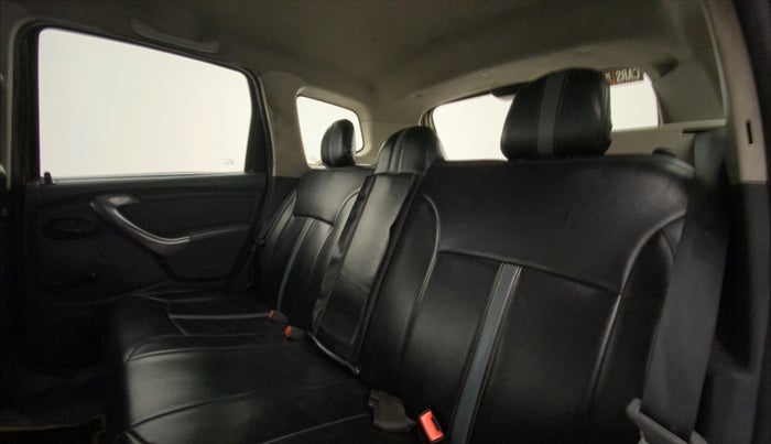2014 Renault Duster 85 PS RXE DIESEL ADVENTURE, Diesel, Manual, 1,13,683 km, Right Side Rear Door Cabin