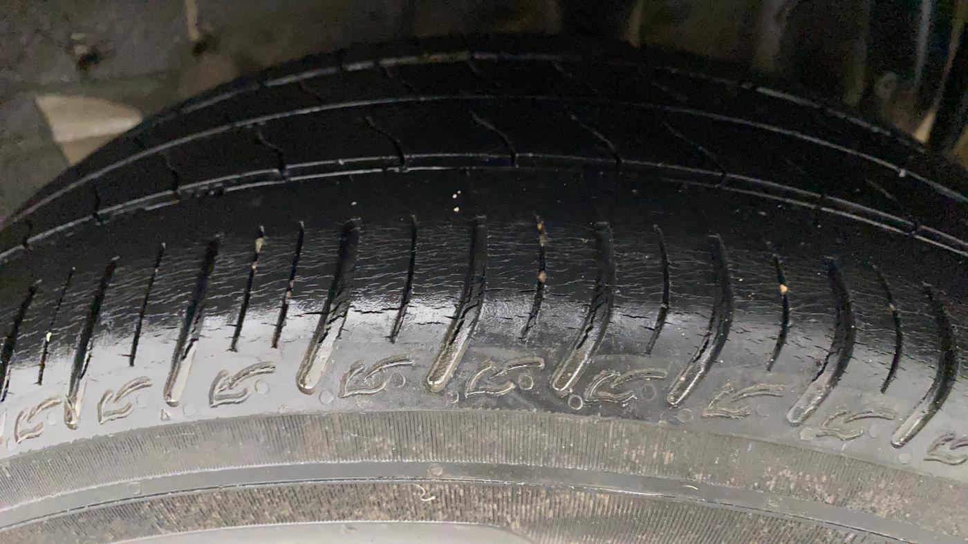 2018 Tata Tiago XTA PETROL, Petrol, Automatic, 27,436 km, Left Rear Tyre Tread