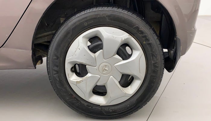 2018 Tata Tiago XTA PETROL, Petrol, Automatic, 27,436 km, Left Rear Wheel