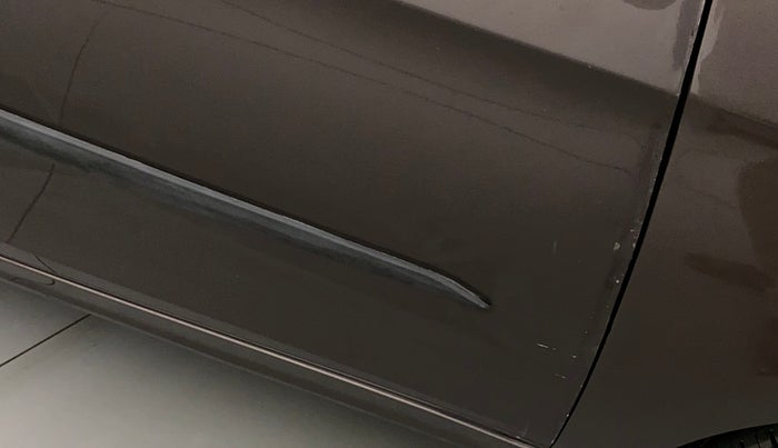 2018 Tata Tiago XTA PETROL, Petrol, Automatic, 27,436 km, Driver-side door - Minor scratches
