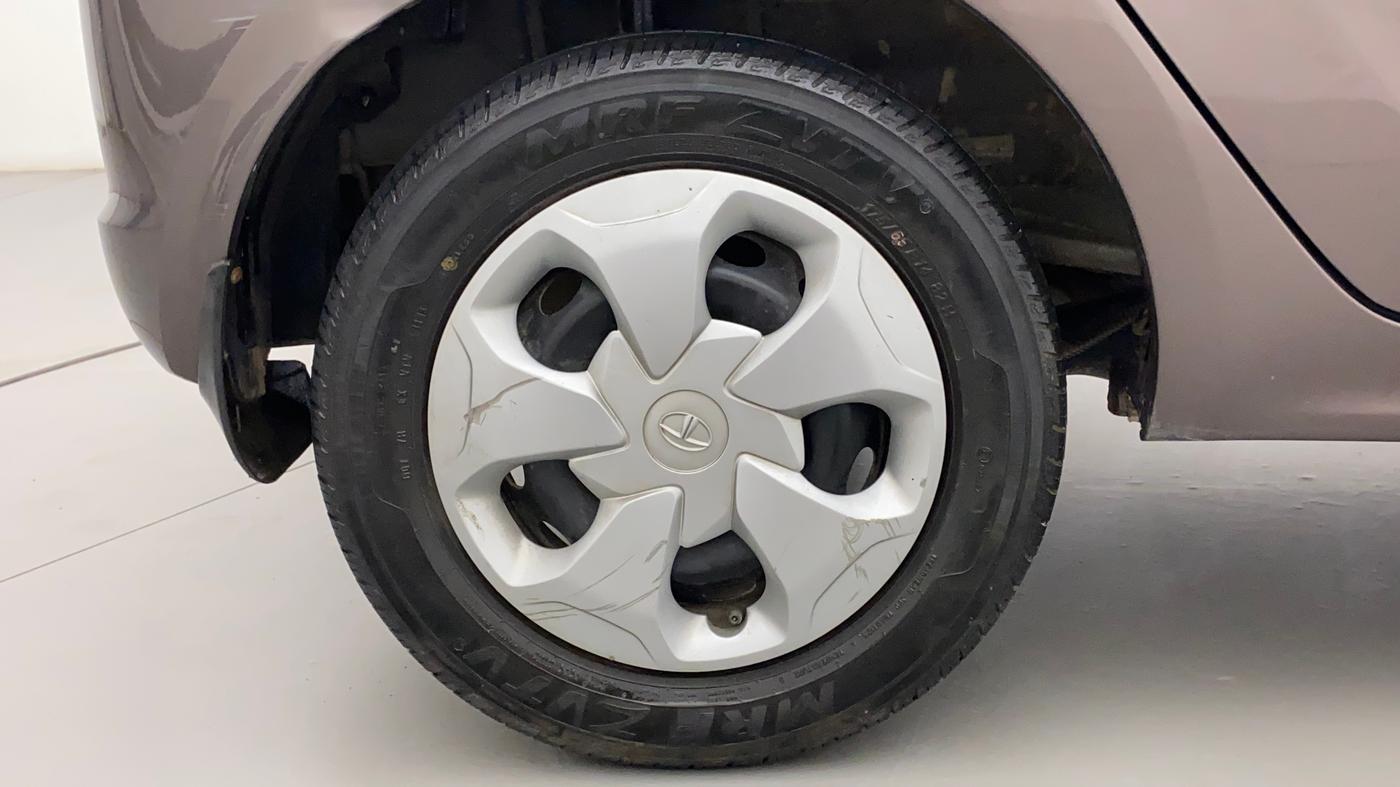 2018 Tata Tiago XTA PETROL, Petrol, Automatic, 27,436 km, Right Rear Wheel