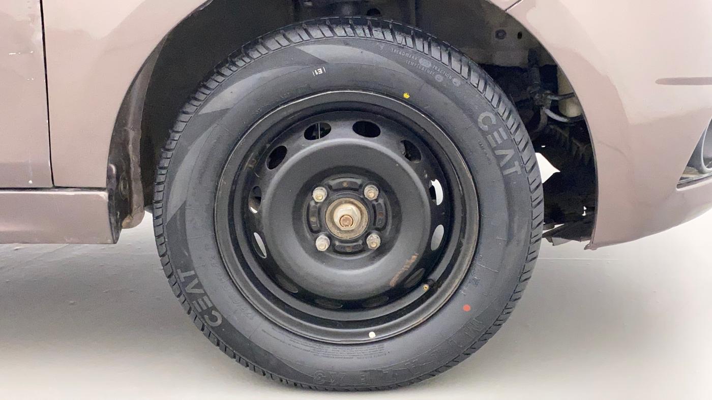 2018 Tata Tiago XTA PETROL, Petrol, Automatic, 27,436 km, Right Front Wheel